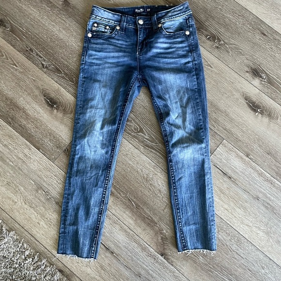 Miss Me Los Angeles Mid-Rise Skinny Size 27 Dark Wash - Picture 4 of 12